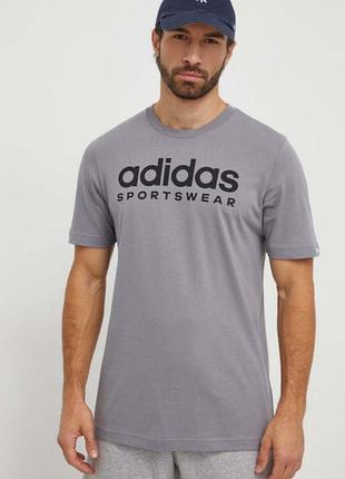 Футболка adidas