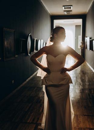 Весільна сукня, сукня на розпис, спідниця і корсет білого кольору