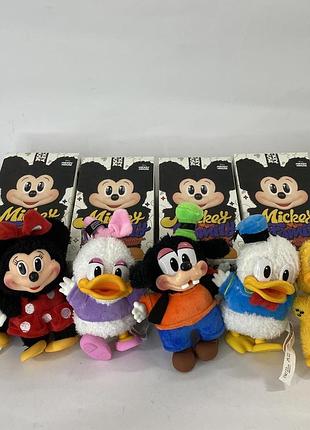 Іграшки мікі дональд лабубу