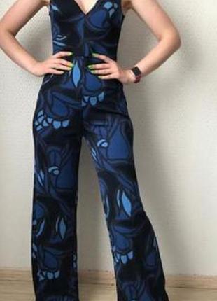 Красивый,фирменный, комбенизон брюками, брюки широкие, колоты