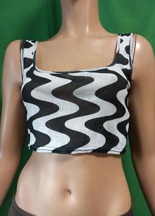 Напівпрозорий кроп топ prettylittlething