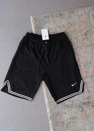 Шорти nike