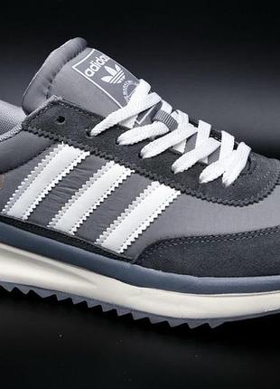 Кросівки чоловічі