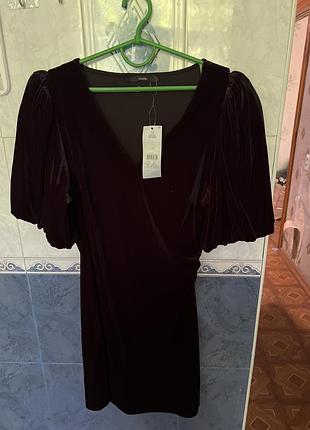 Продам сукню нову
