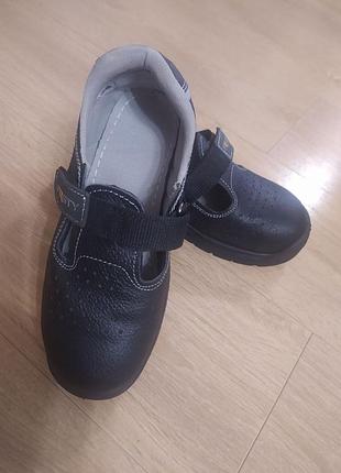 Взуття робоче vm footwear