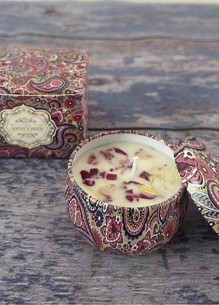 Аромасвічки із соєвого воску в металевій банці з кришкою