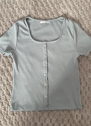Пастельно-зелений топ в розмірі s з ґудзиками