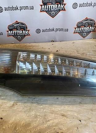 8330a492 фонарь заднего правого mitsubishi grandis 2,4 2004-2010 гг.