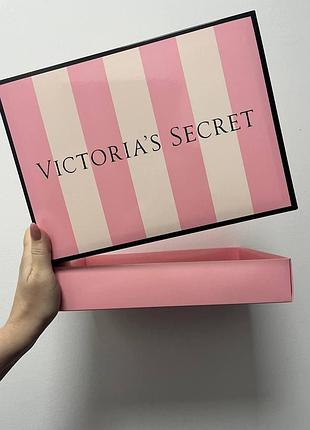 Брендова коробочка victoria's secret