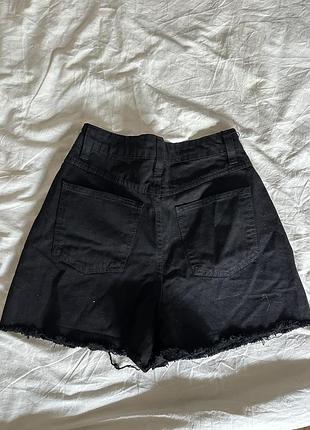 Чорні шорти 2
