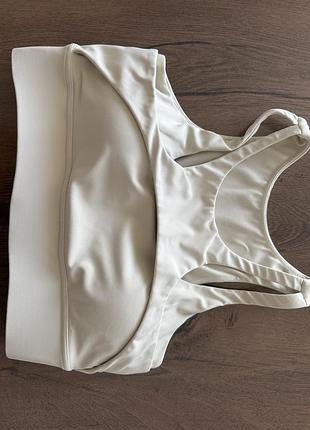 Спортивний топ