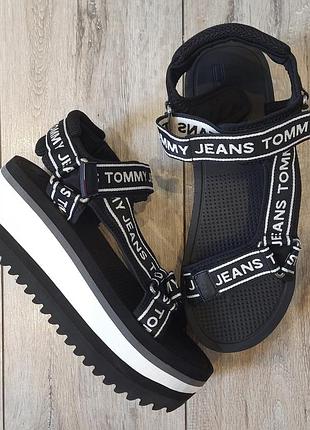 Босоножки фирмы Tommy jens