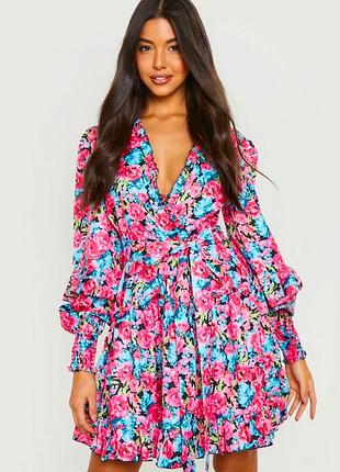 Платье в цветы цветочный принт