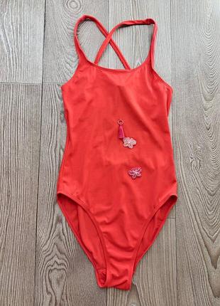 Суцільний жіночий купальник