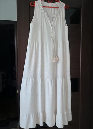 Платье пудрового цвета