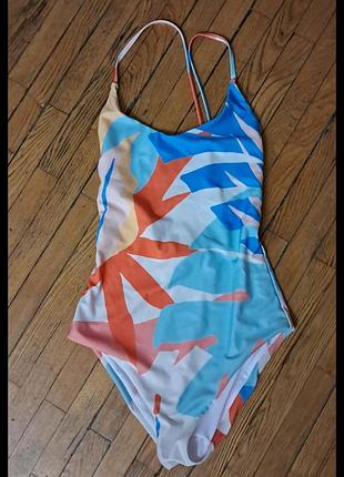 Дорогой новый купальник, размер хс-с