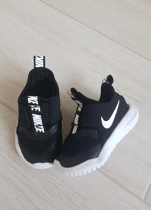 Кроссовки nike 20 разм 13 см стелька