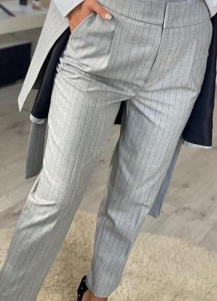 Серые легкие брюки на высокой посадке в полоску, полосатые штаны dilvin