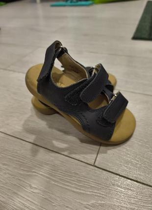 Сандалі на літо