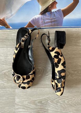 Кожаные босоножки слимбэки