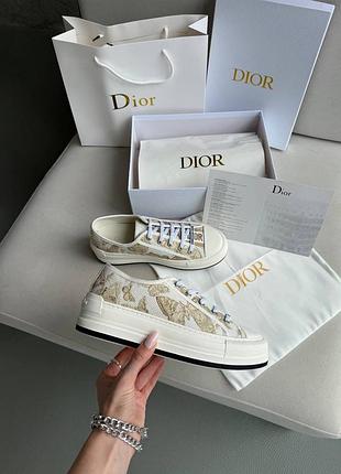 Трендові жіночі кеди walk-n d… platform gold