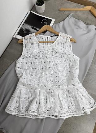 Топ из кружева