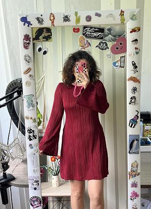 Сукня з широкими рукавами