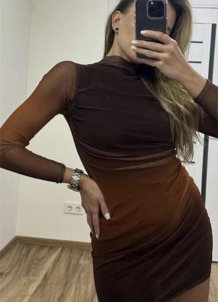 Сукня коротка з довгим рукавом