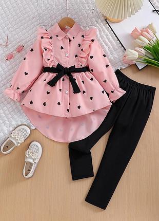 Костюм розовый для девочки с сердечками