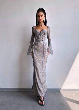 Мереживна сукня максі з чашечками