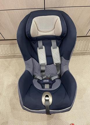 Продам дитяче автокрісло chicco