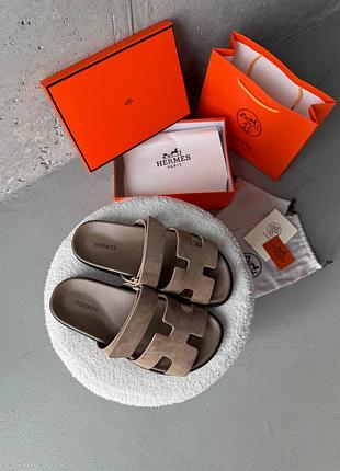 Жіночі замшеві шльопанці h… chypre sandals beige sable