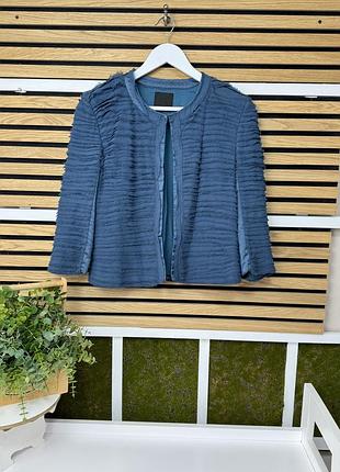 Жіночий піджак