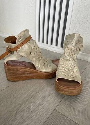 Airstep as 98 шкіряні босоніжки
