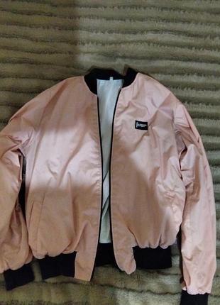 Курточка демисезонная