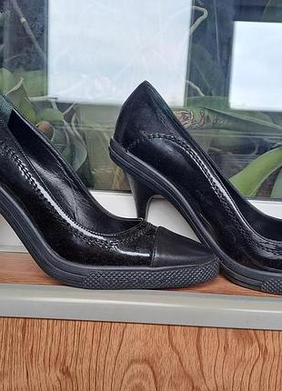 Туфли женские john стрижкаmond оригинал