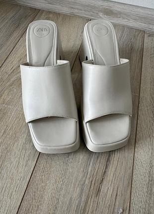Мюлі босоніжки zara