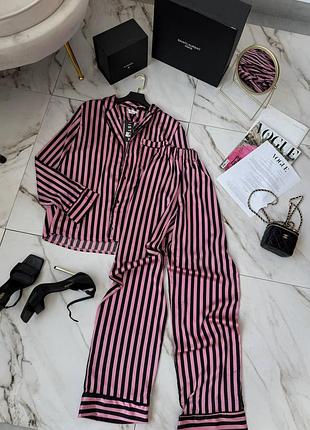 Шовкова жіноча піжама в смужку