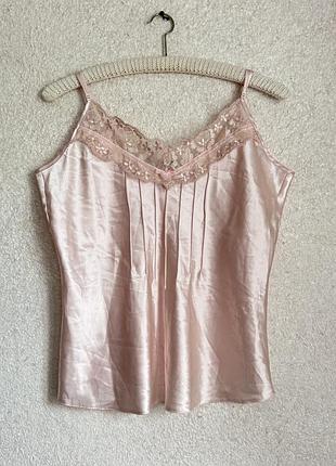 Атласна маєчка