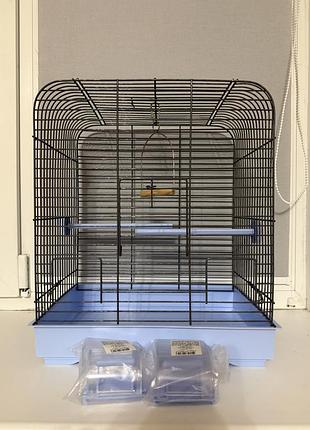 Клітка для птахів + дві нові годівнички