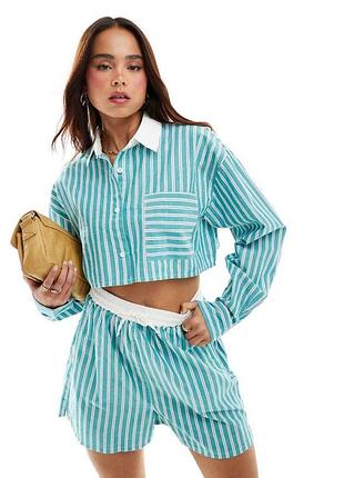 Укороченная рубашка asos в полоску с контрастным воротником
