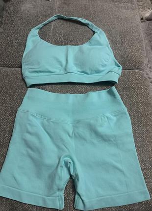 Костюм для фітнесу