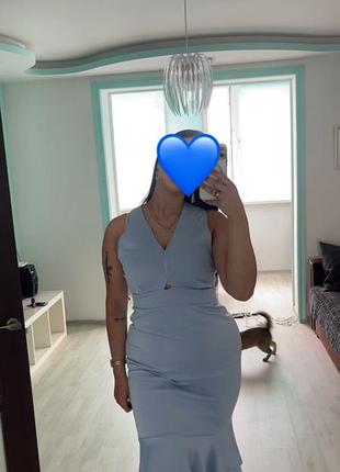 Плаття для святкування блакитного кольору