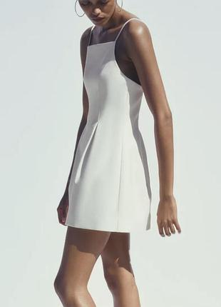 Короткое платье