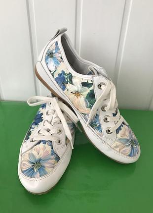 Мокасины из экокожи