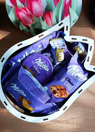 Подарунковий бокс мілка з солодощами для дитини або дівчини на день народження новий рік 8 березня (ar272)