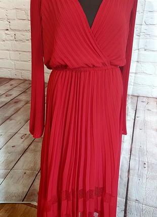 Платье праздничное