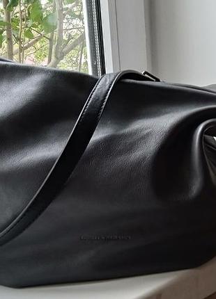 Сумка- хобо кожаная.lorella pagano.italy.