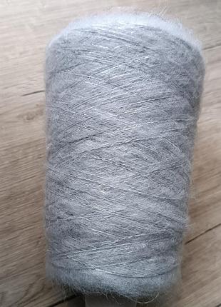 Пушистая и нежная полушерстяная пряжа с блеском(серый)