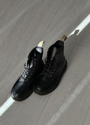 Черевики від dr.martens vegan 1460 в веган шкірі